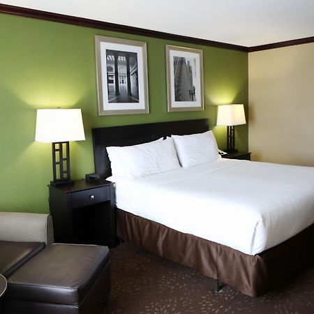 Holiday Inn Chicago/Oak Brook By Ihg Oakbrook Terrace Dış mekan fotoğraf