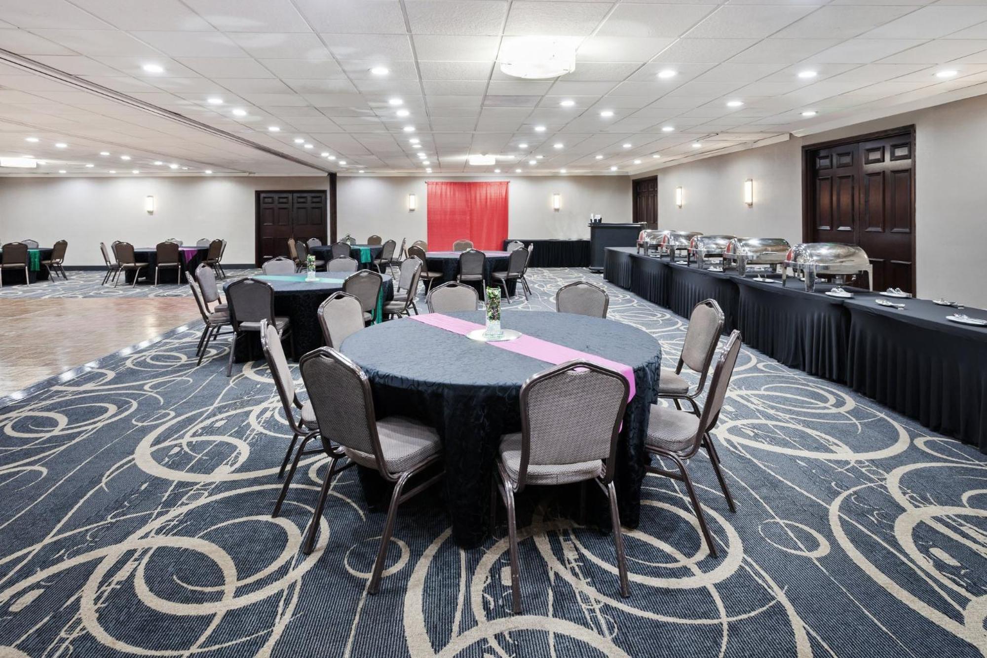 Holiday Inn Chicago/Oak Brook By Ihg Oakbrook Terrace Dış mekan fotoğraf