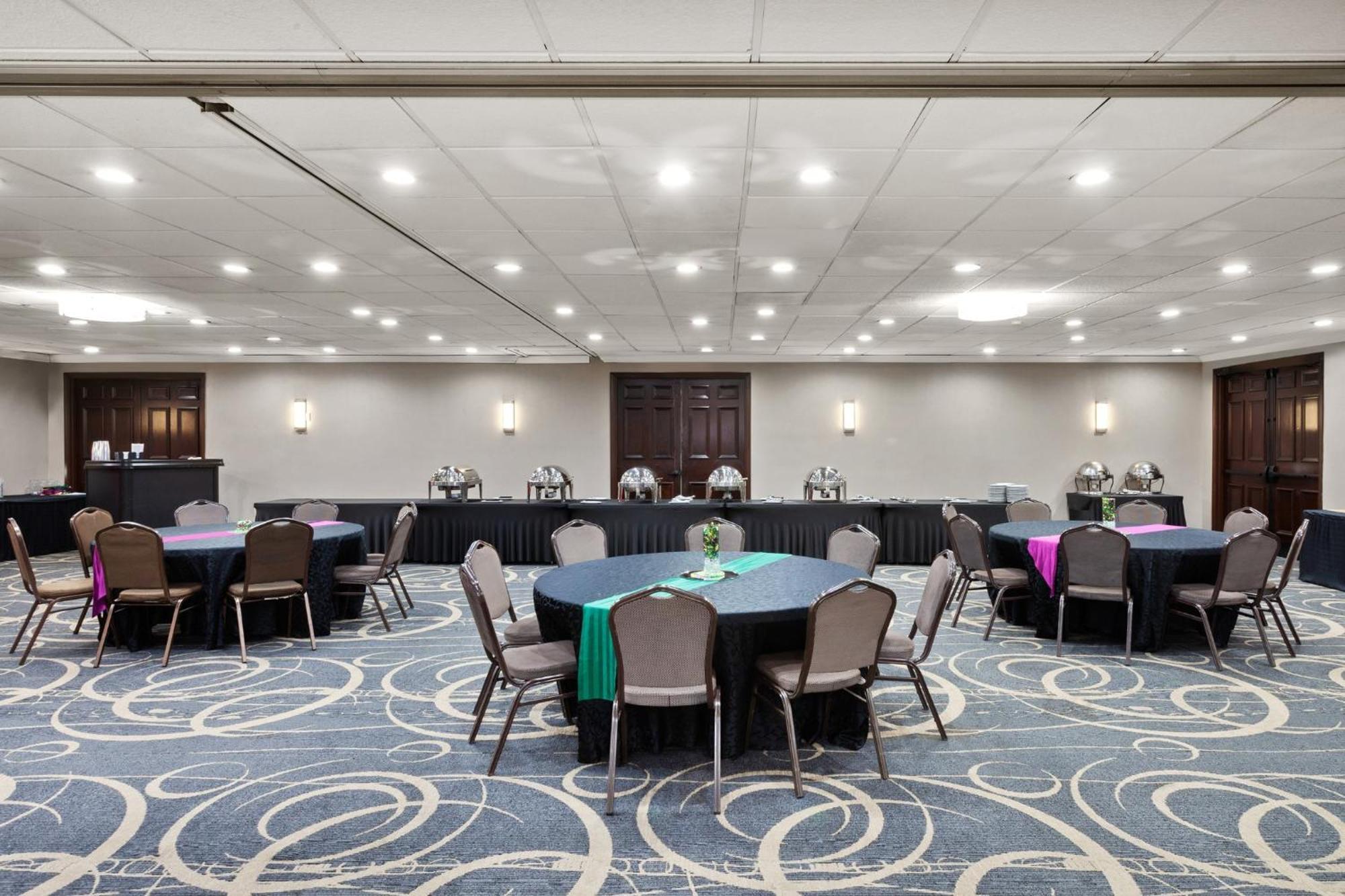 Holiday Inn Chicago/Oak Brook By Ihg Oakbrook Terrace Dış mekan fotoğraf